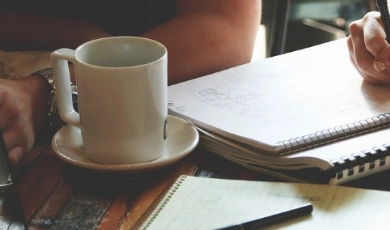 Immagine lavoro e caffè